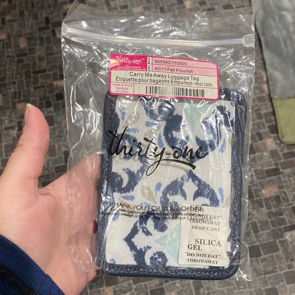 thirty-one Other - Carry me away luggage tag